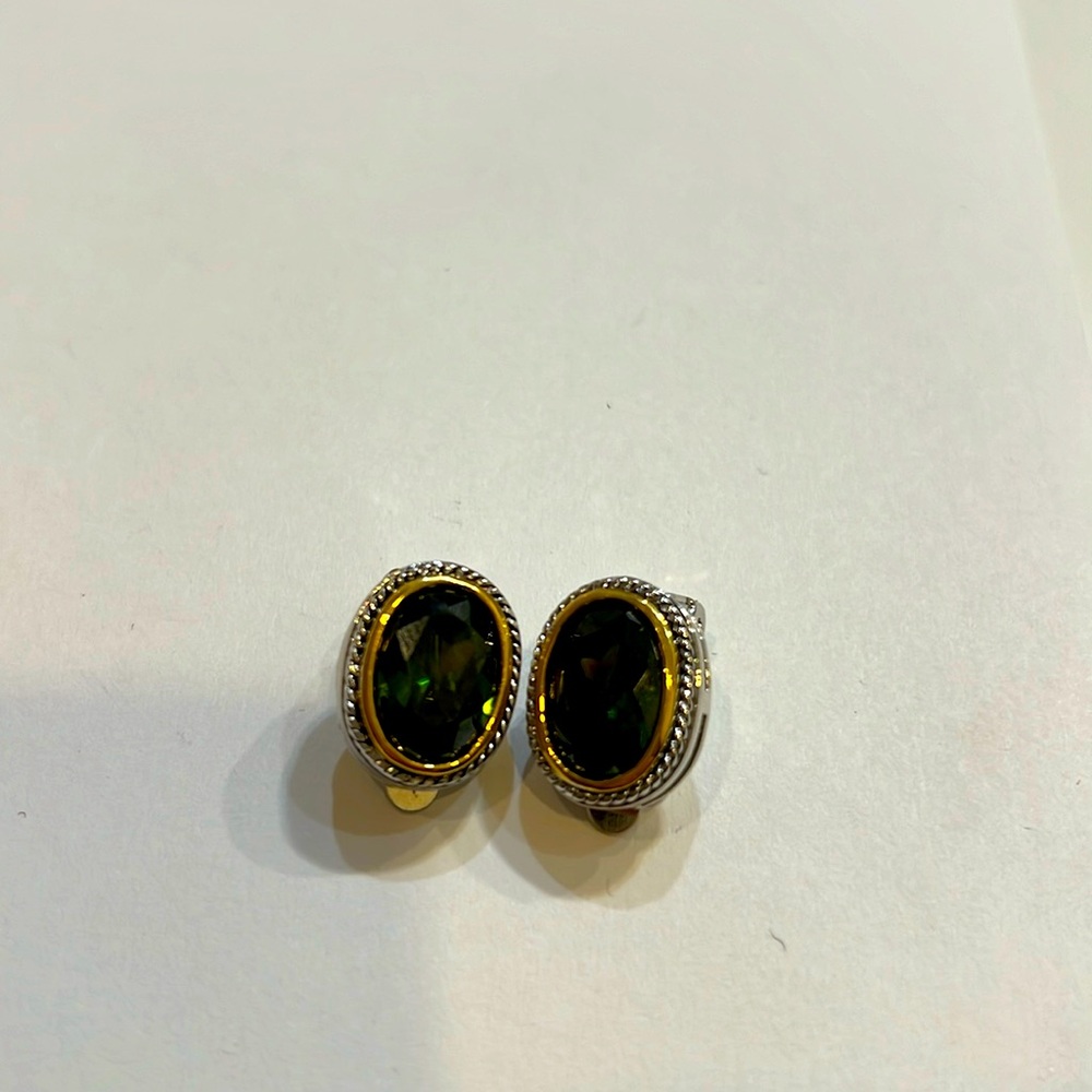 Earring